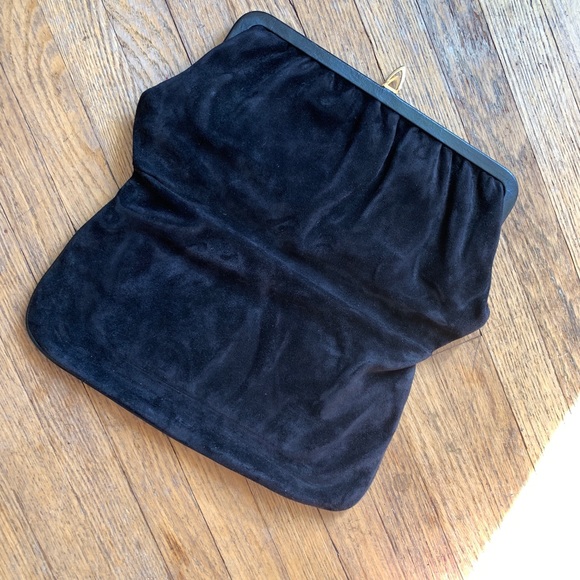 Stunning 1960’s very rich thick Black Suede Fold Out Clutch,Gold Velvet Inner🖤 - Picture 3 of 5